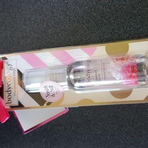Body colony fragrance mist.